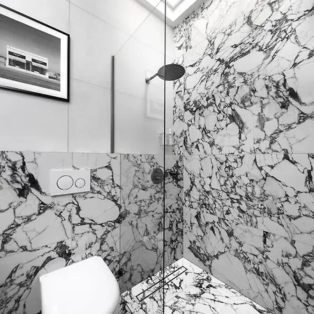 Secret Contemporary Courtyard شقة مونتي كارلو